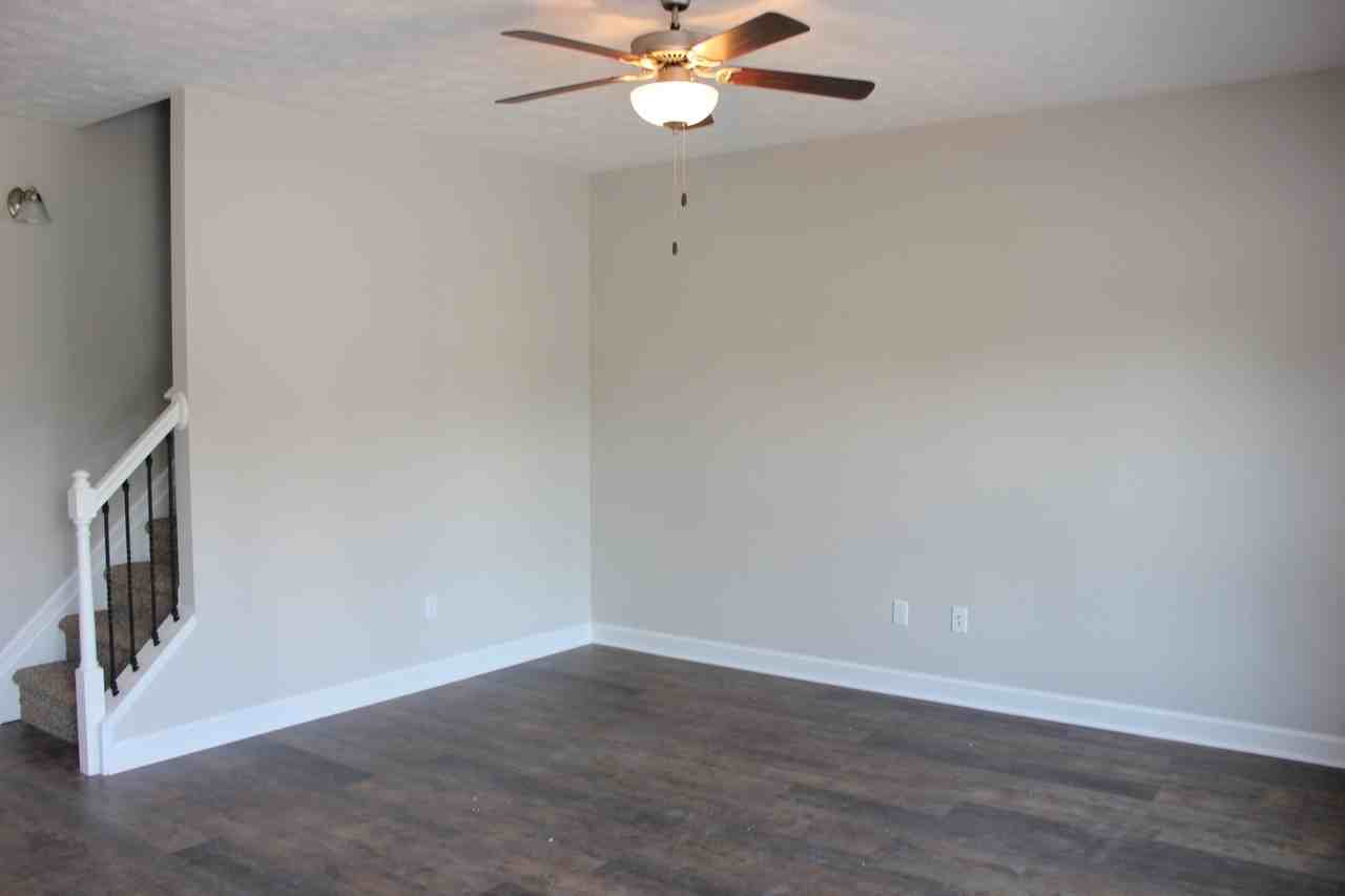 163 Cedar Point Ln - Photo 3 of 18