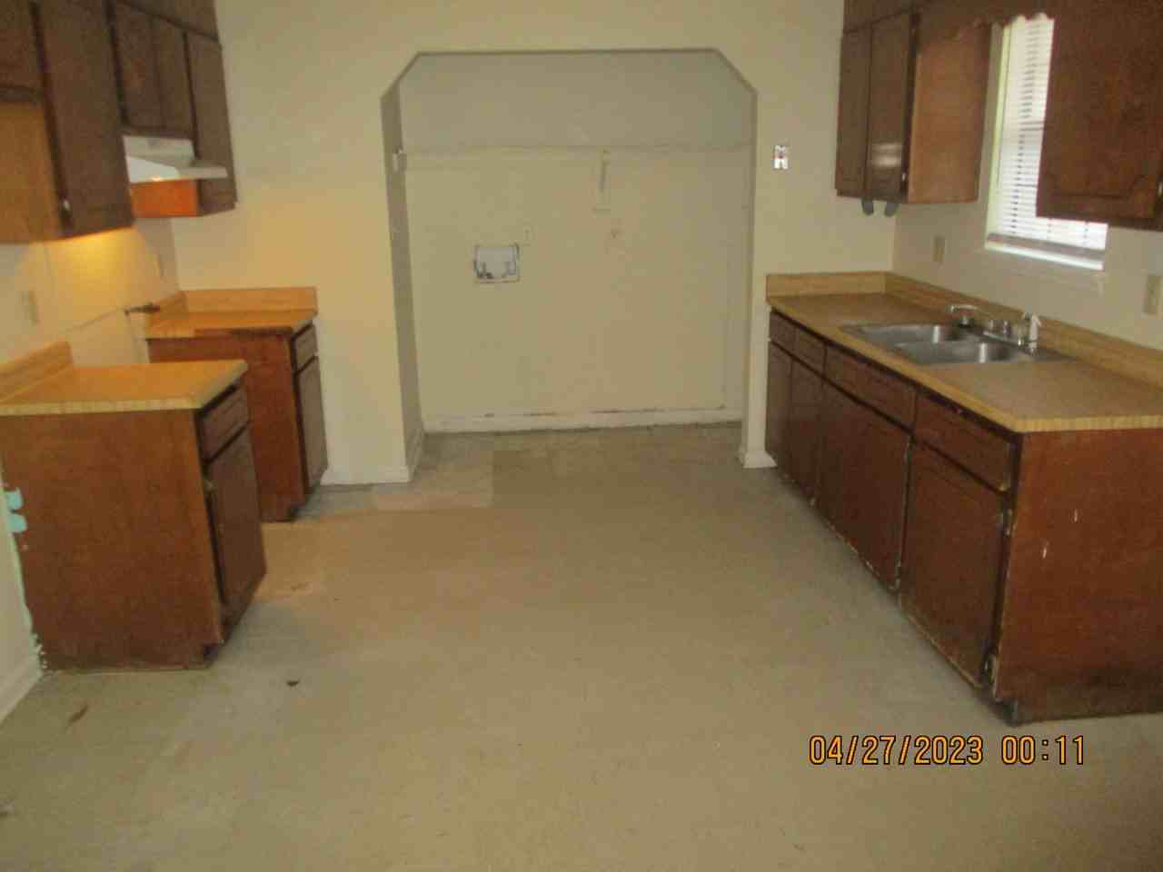 2513 Beachview Dr - Photo 3 of 7