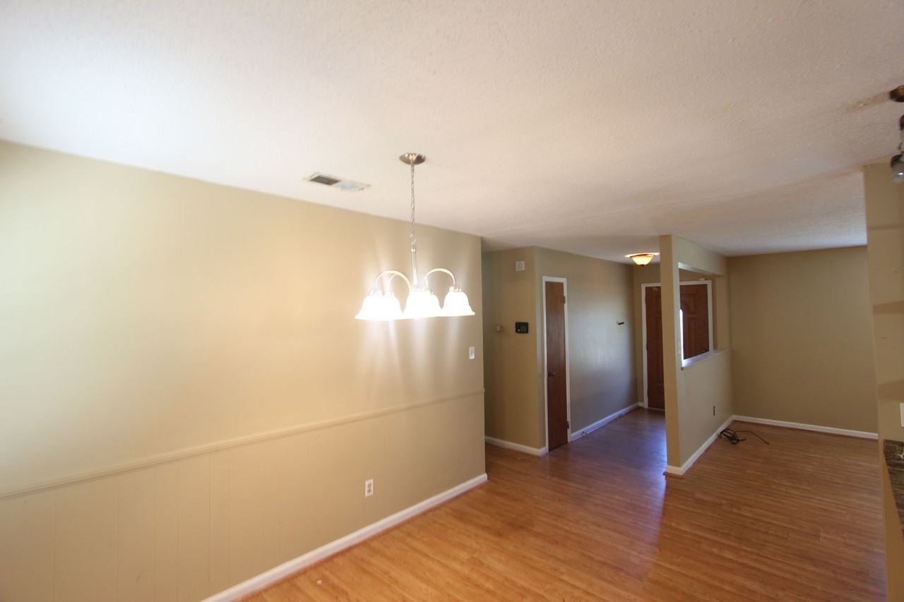 2365 9th St Nw - Photo 7 of 18
