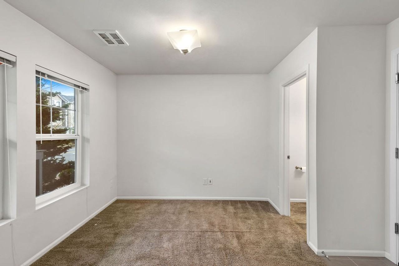 3417 30th Dr - Photo 6 of 40