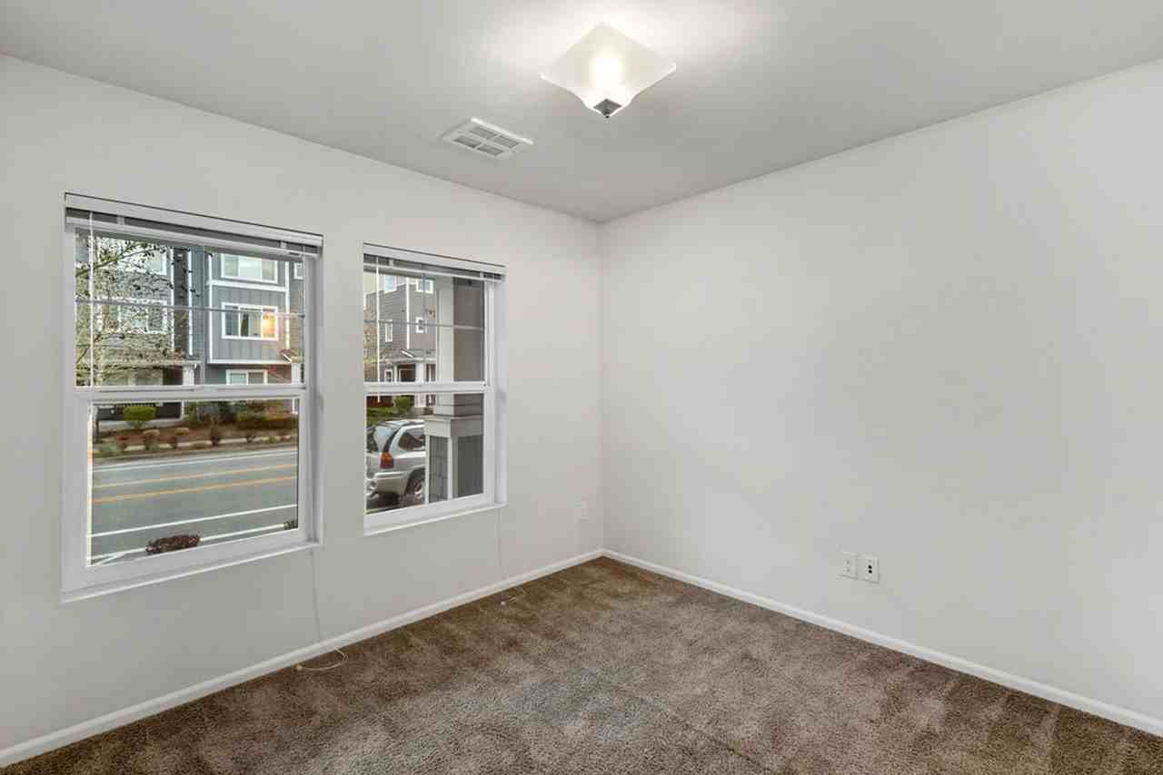 3417 30th Dr - Photo 7 of 40