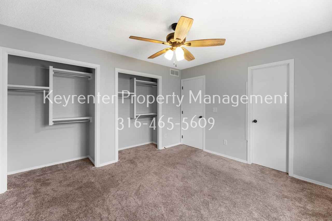 1610 E Summerwood St - Photo 7 of 19