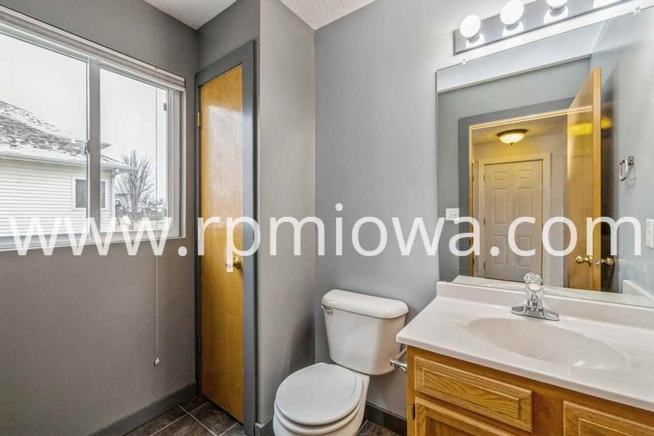 9315 Kingman Dr - Photo 3 of 16