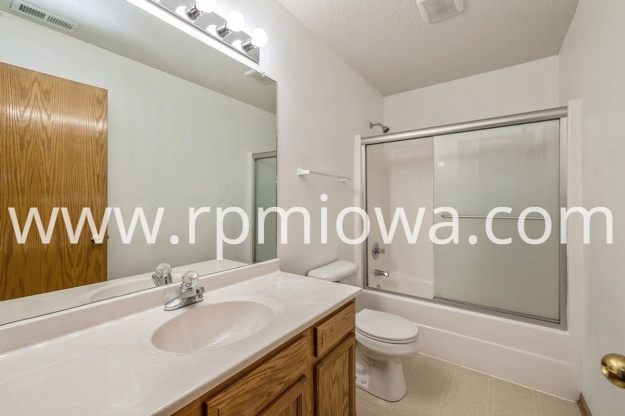 9315 Kingman Dr - Photo 6 of 16