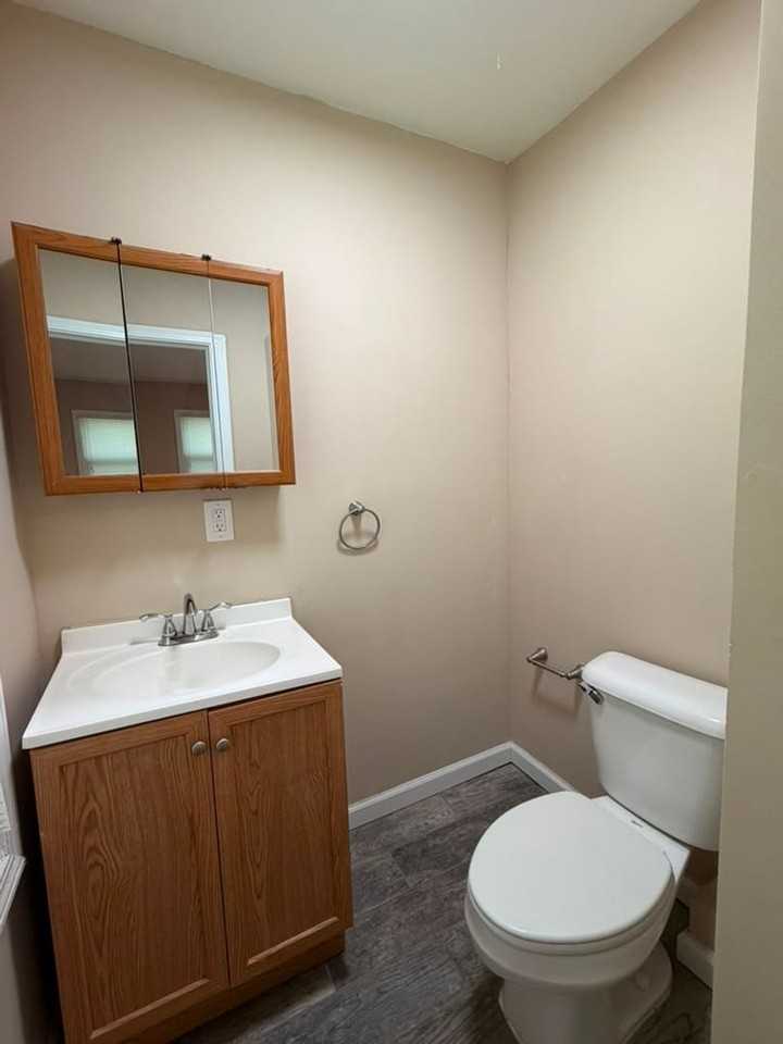 1803 E 298th St - Photo 7 of 26