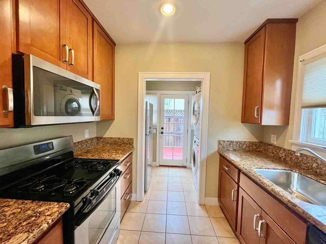 2919 Suncrest Dr - Photo 2 of 14