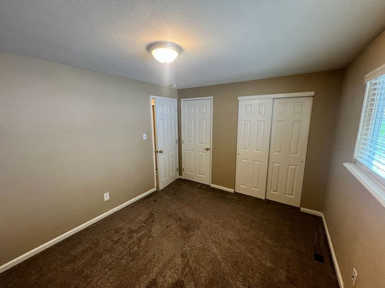 1050 I St - Photo 6 of 7