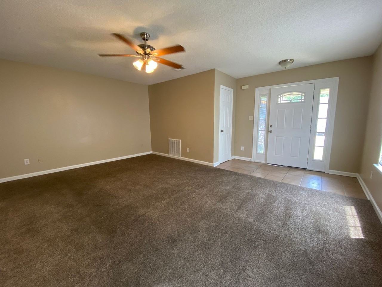 4832 Royal Run Dr - Photo 3 of 17