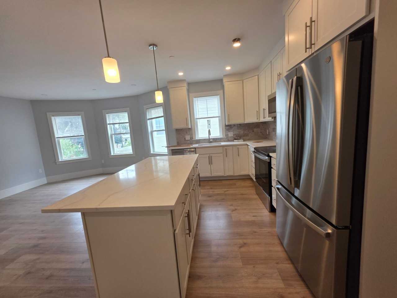 12 Holton St - Photo 4 of 19