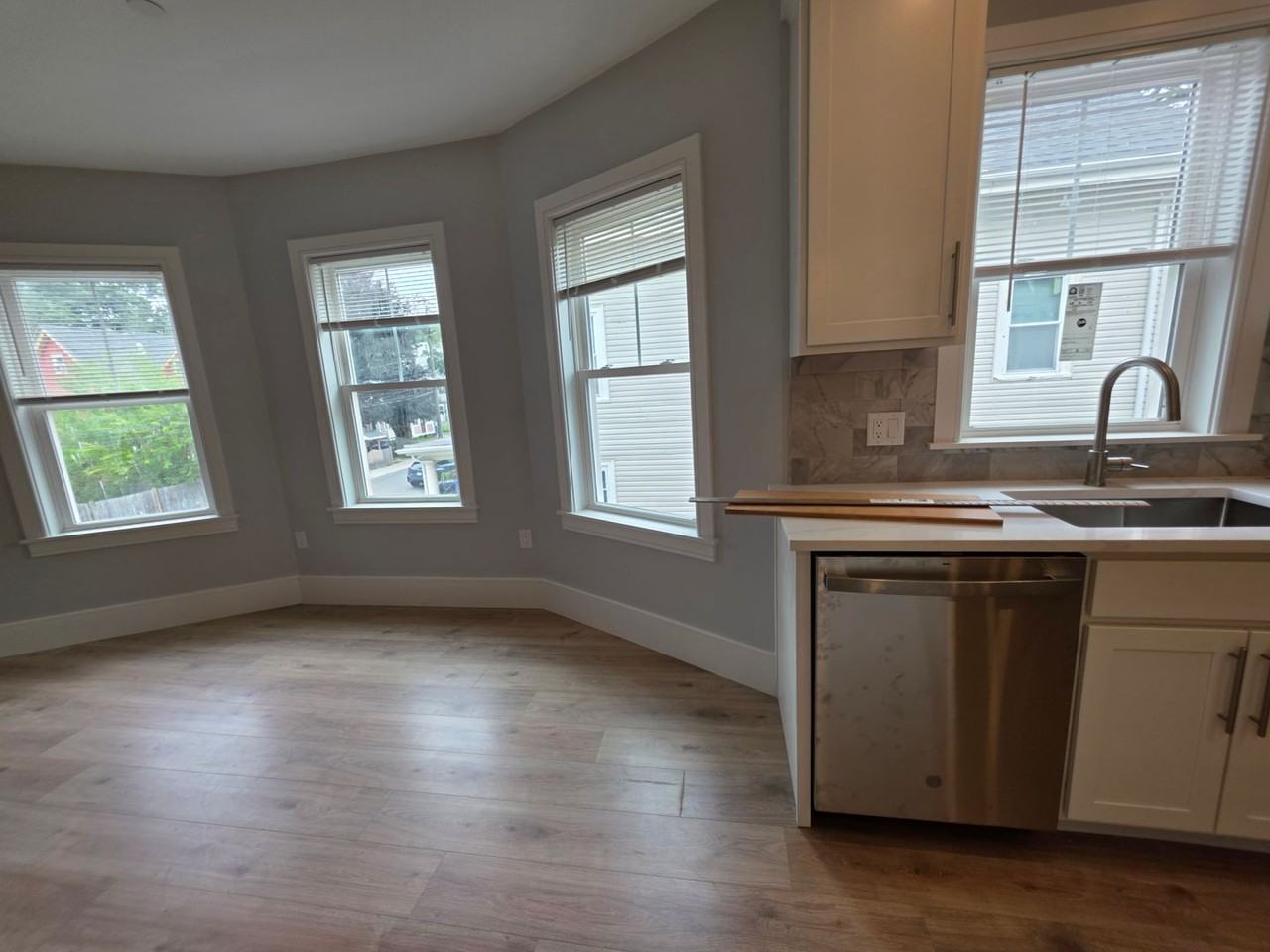 12 Holton St - Photo 5 of 19