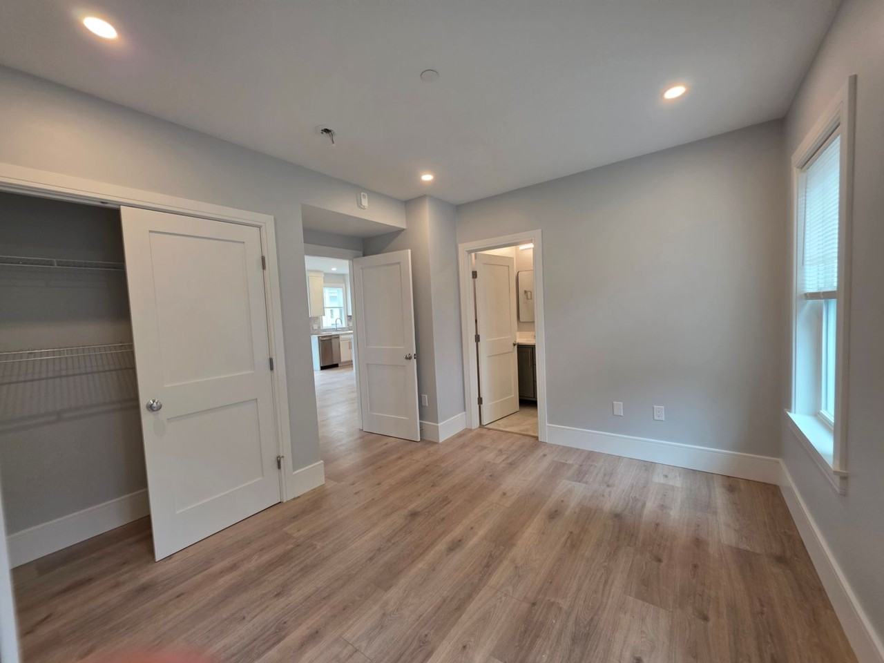 12 Holton St - Photo 7 of 19