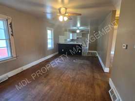 2257 S Niagara St - Photo 1 of 1