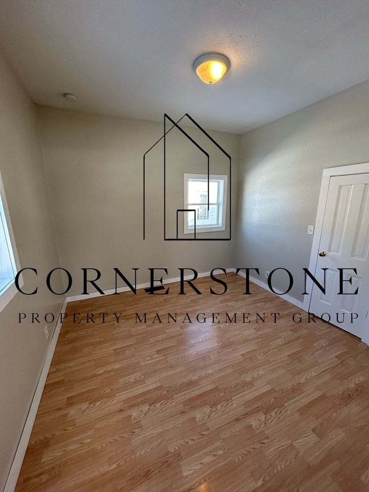 105 3rd St - Photo 3 of 8
