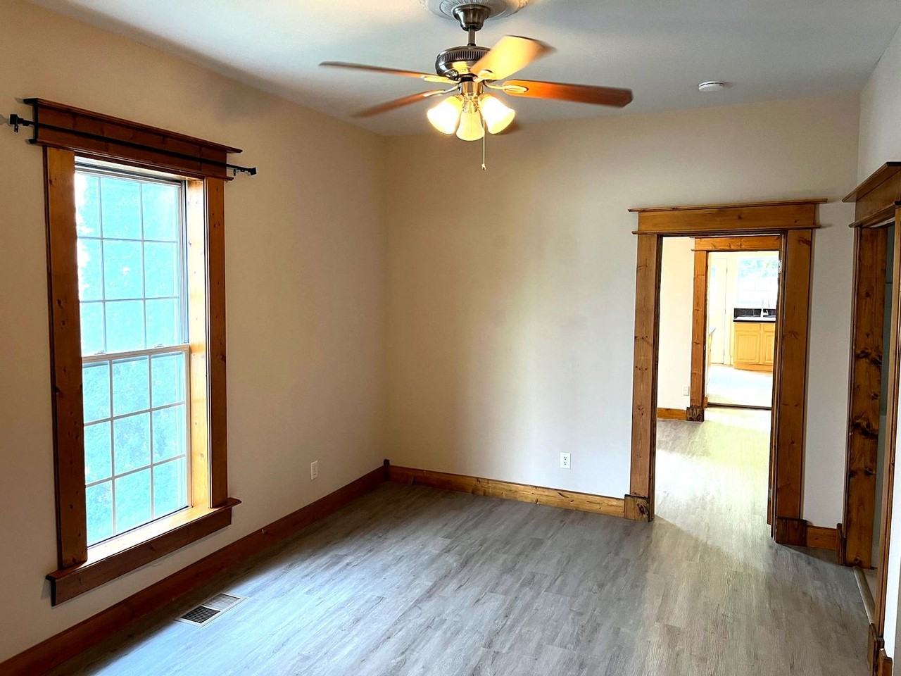 4805 Illinois Ave #A - Photo 4 of 14