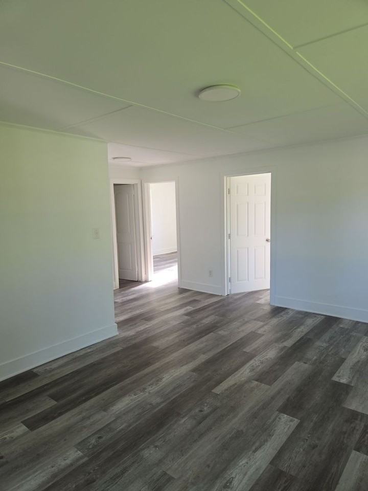 3193 Flat Creek Rd - Photo 4 of 16