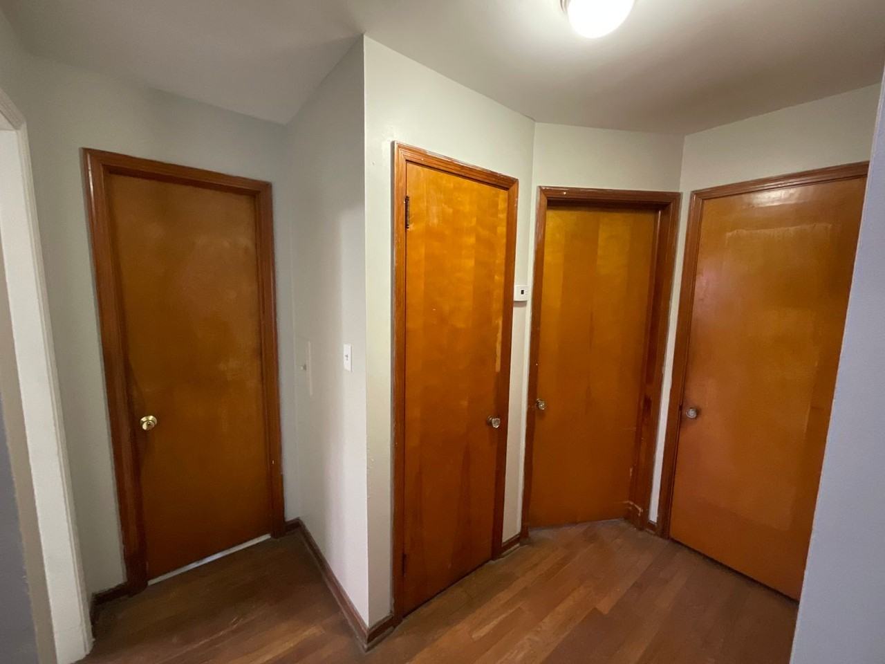 11013 Lincoln Ave - Photo 5 of 29