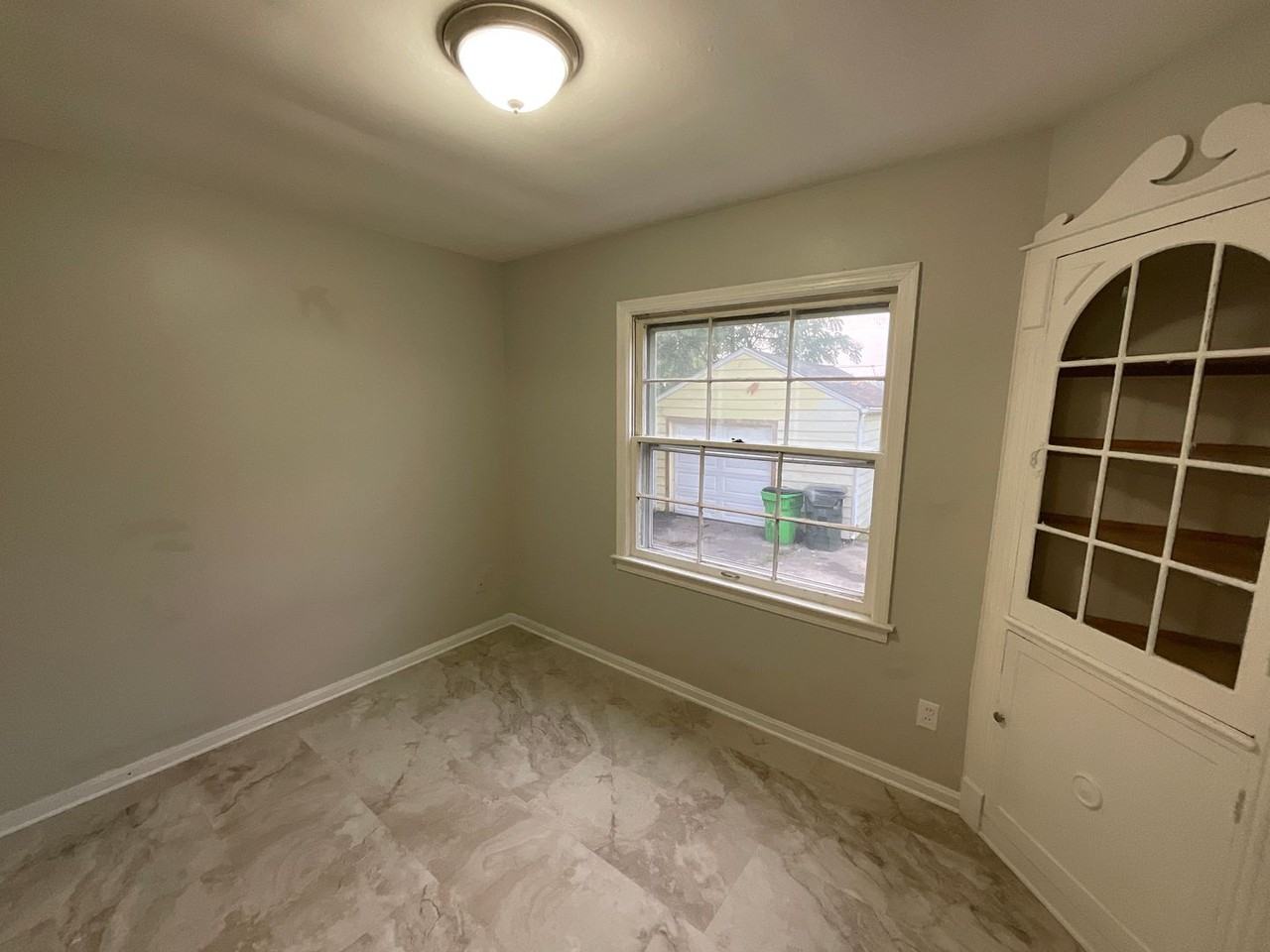 11013 Lincoln Ave - Photo 7 of 29