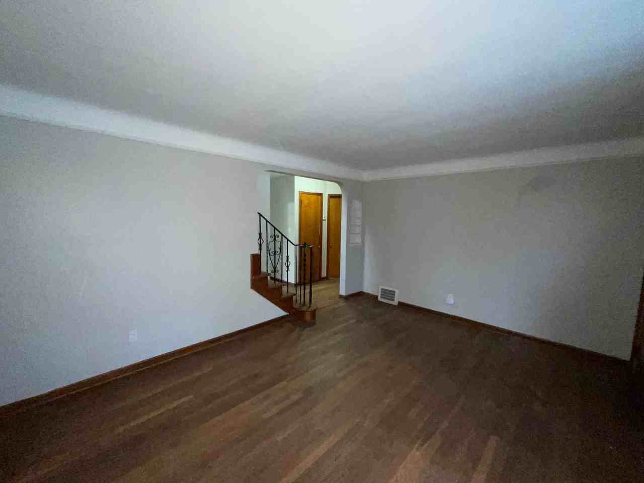 11013 Lincoln Ave - Photo 7 of 20