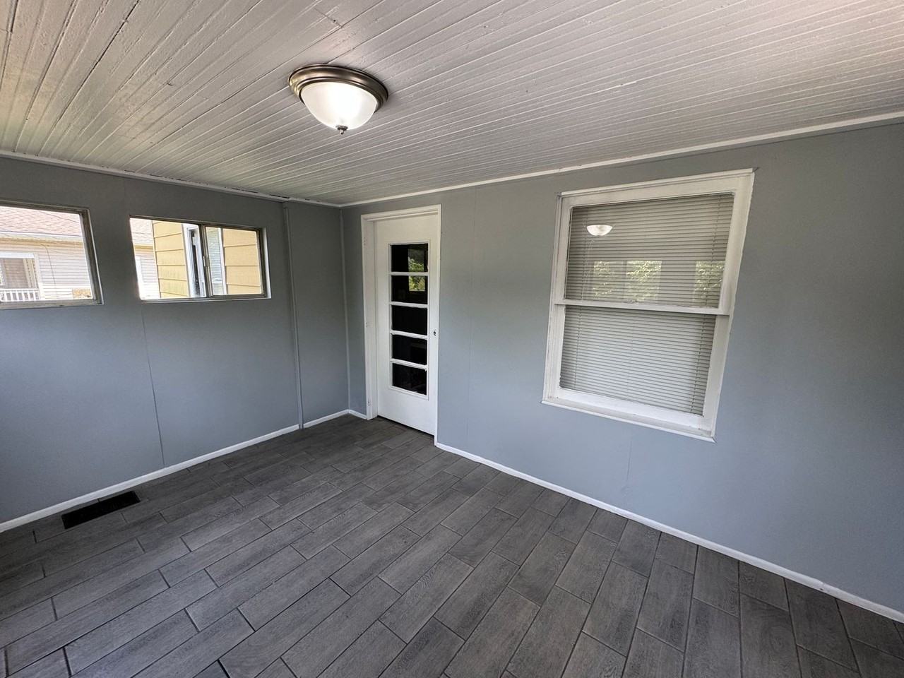 2217 Terrace Ave - Photo 3 of 23