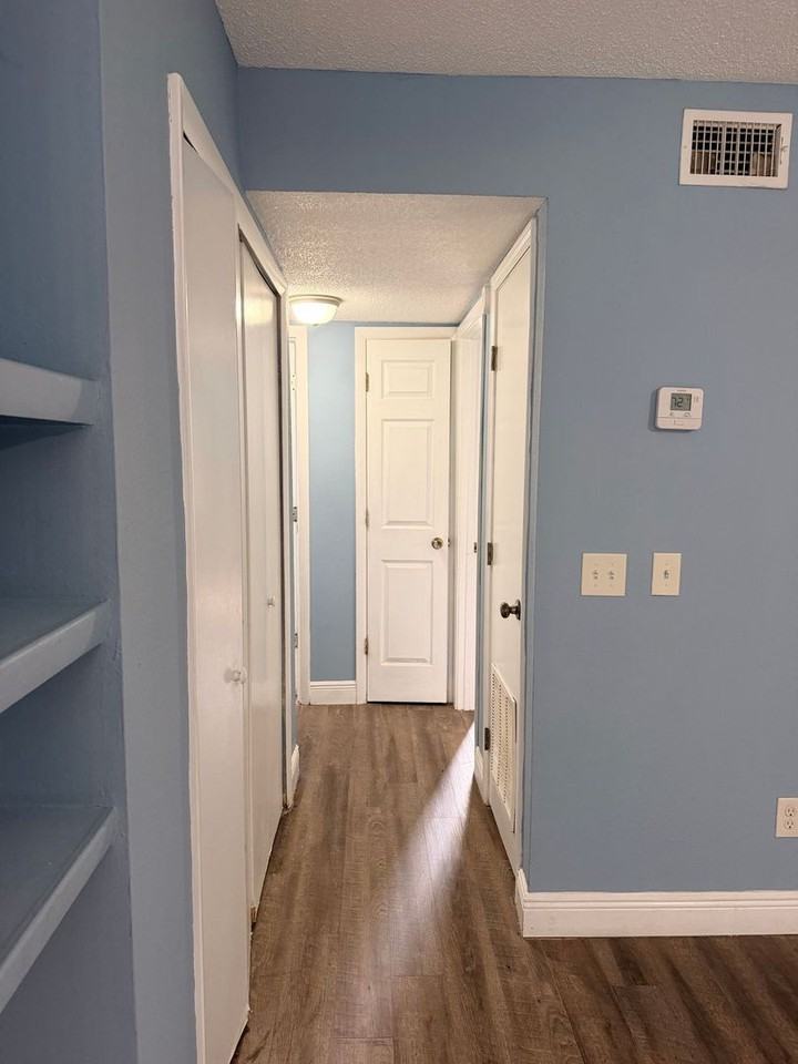 6321 Lenawee St #D1 - Photo 5 of 9