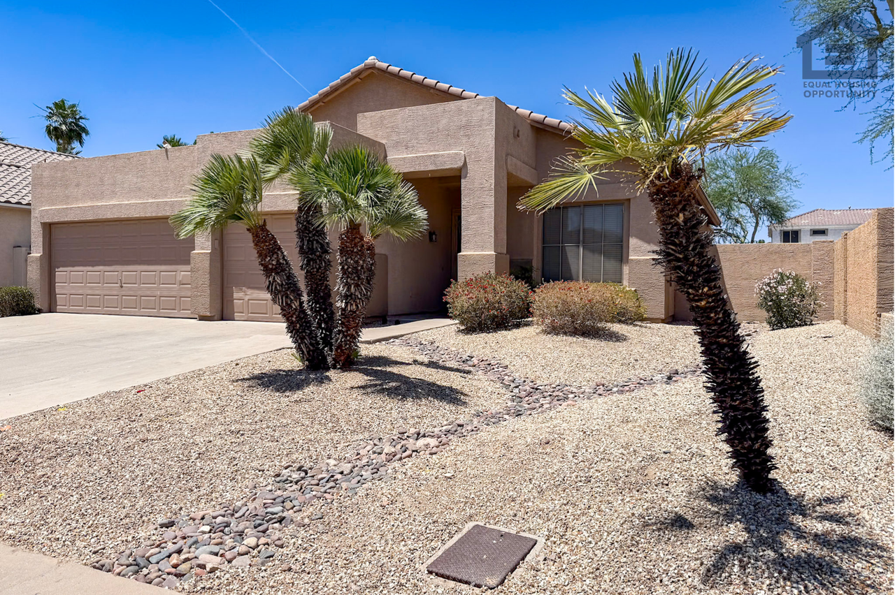 5946 W Sack Dr - Photo 7 of 39