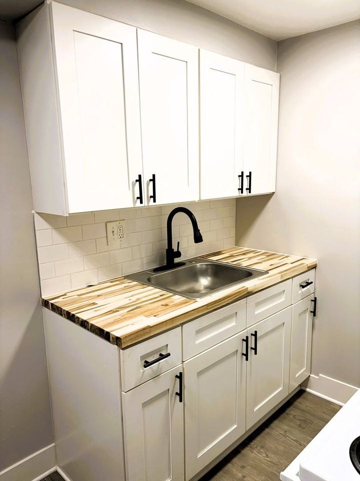 Valley Point Apartments - Photo 4 of 14