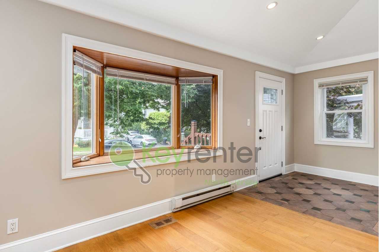 22 Preston St - Photo 7 of 20