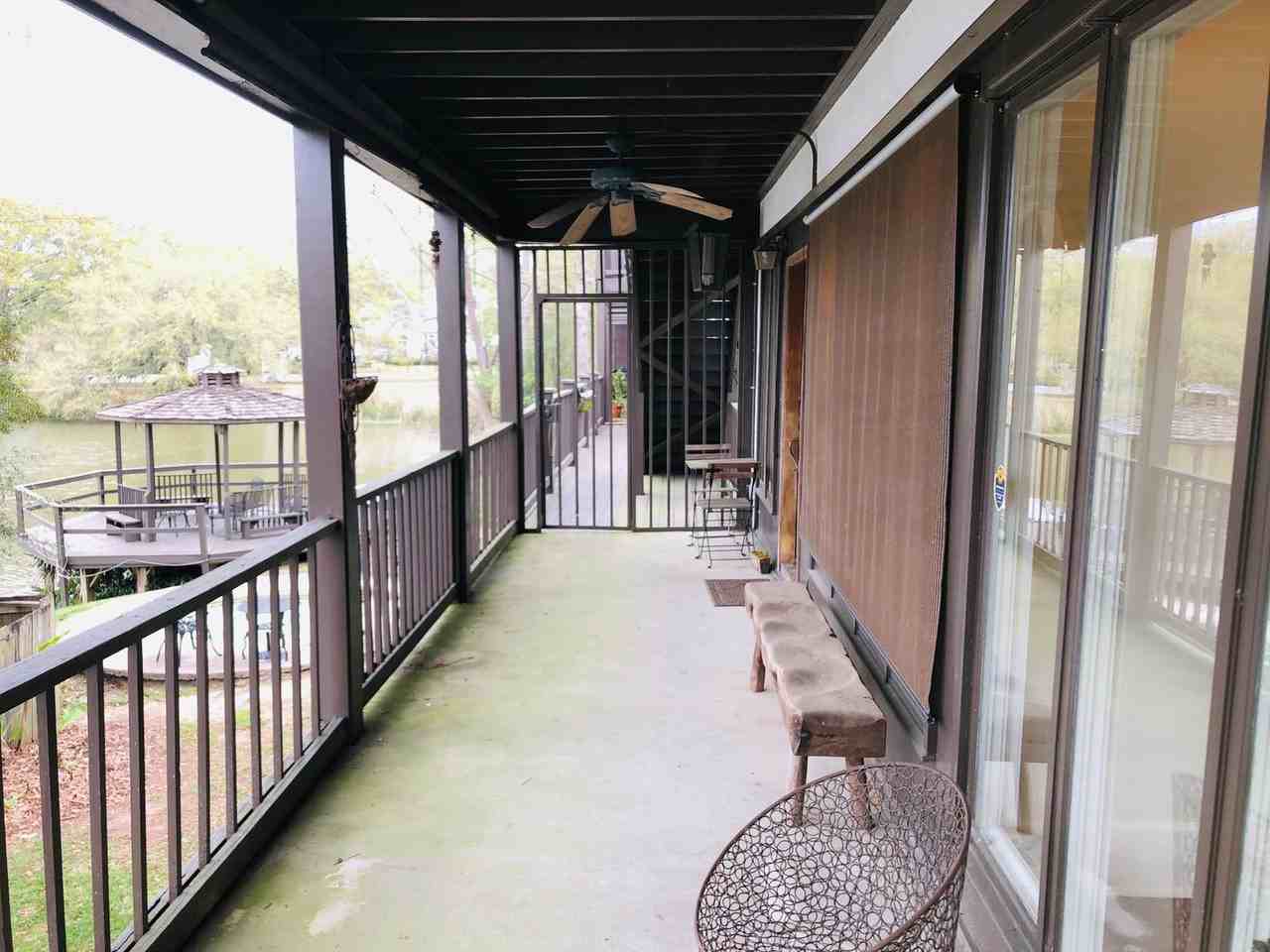 1503 Stanford Ave - Photo 3 of 17