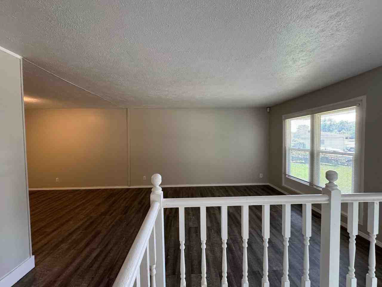 3841 Harvest Ave - Photo 5 of 33