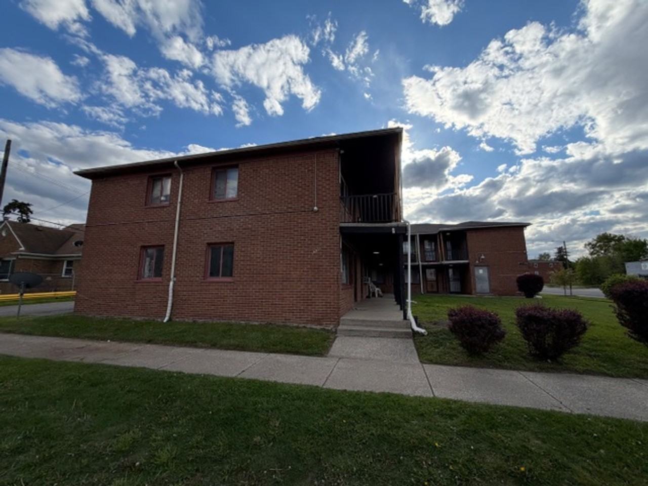 14801 Joy Rd - Photo 2 of 3