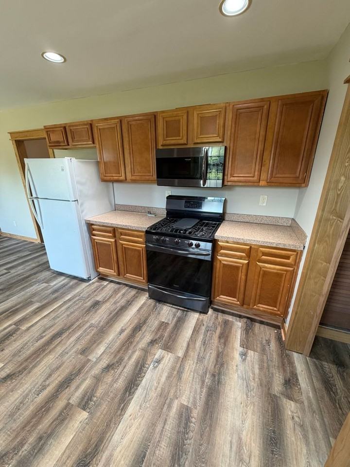 5428 Cumming Ave - Photo 5 of 20