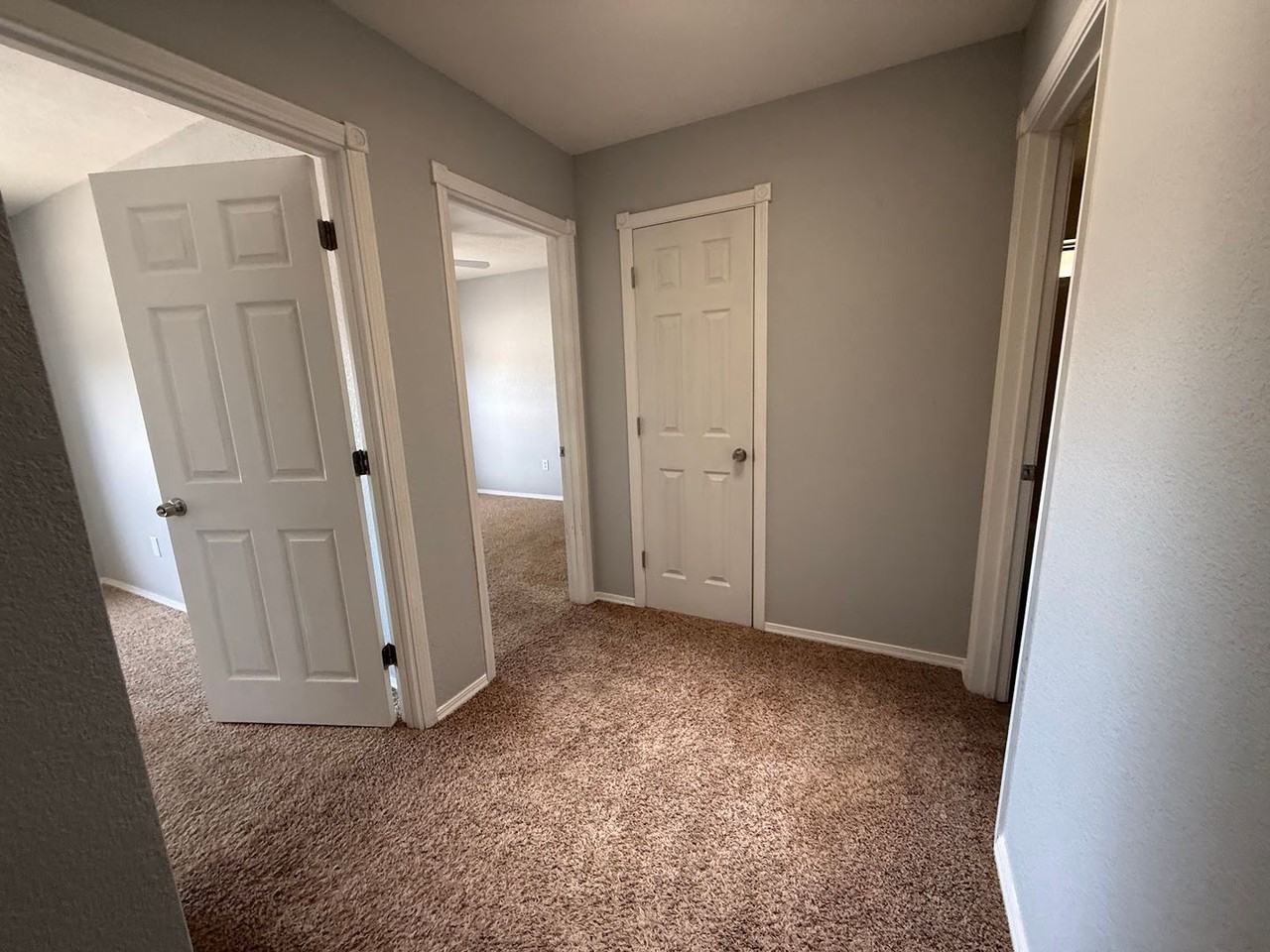 609 Montwood Dr - Photo 6 of 23