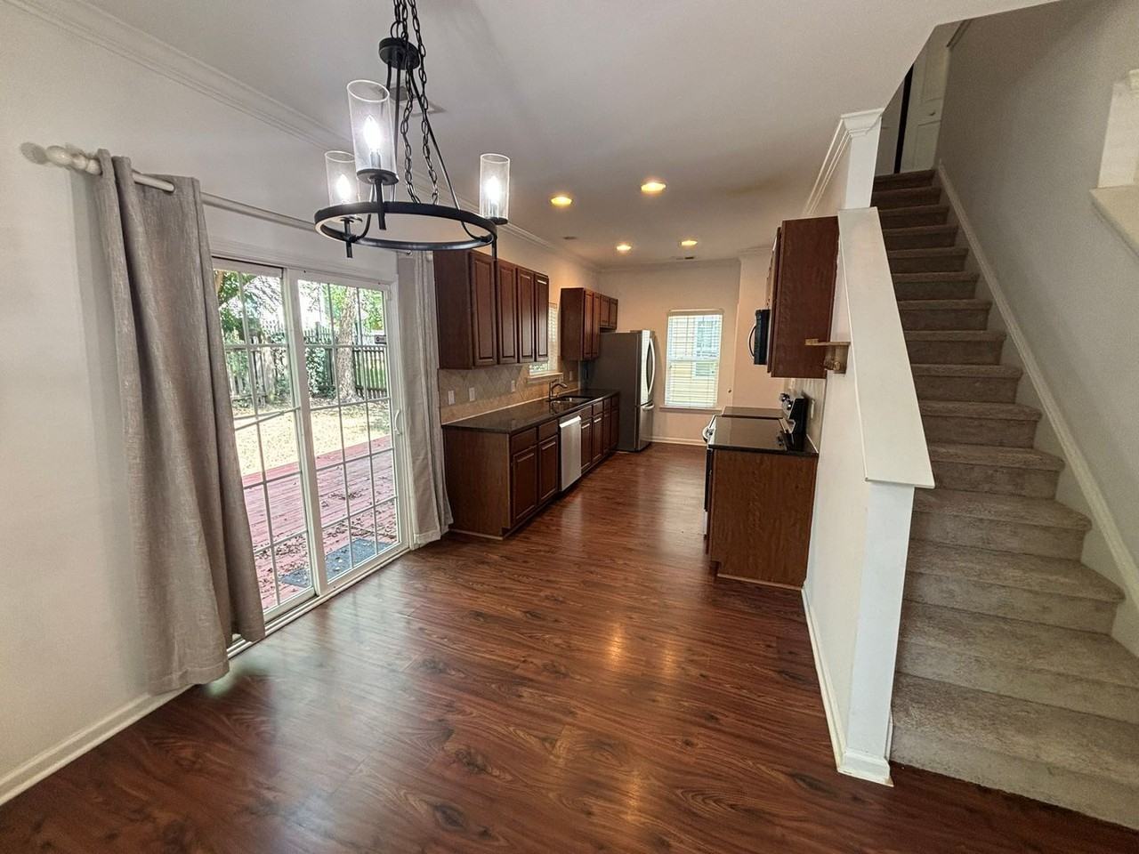 218 Northwood St - Photo 3 of 18