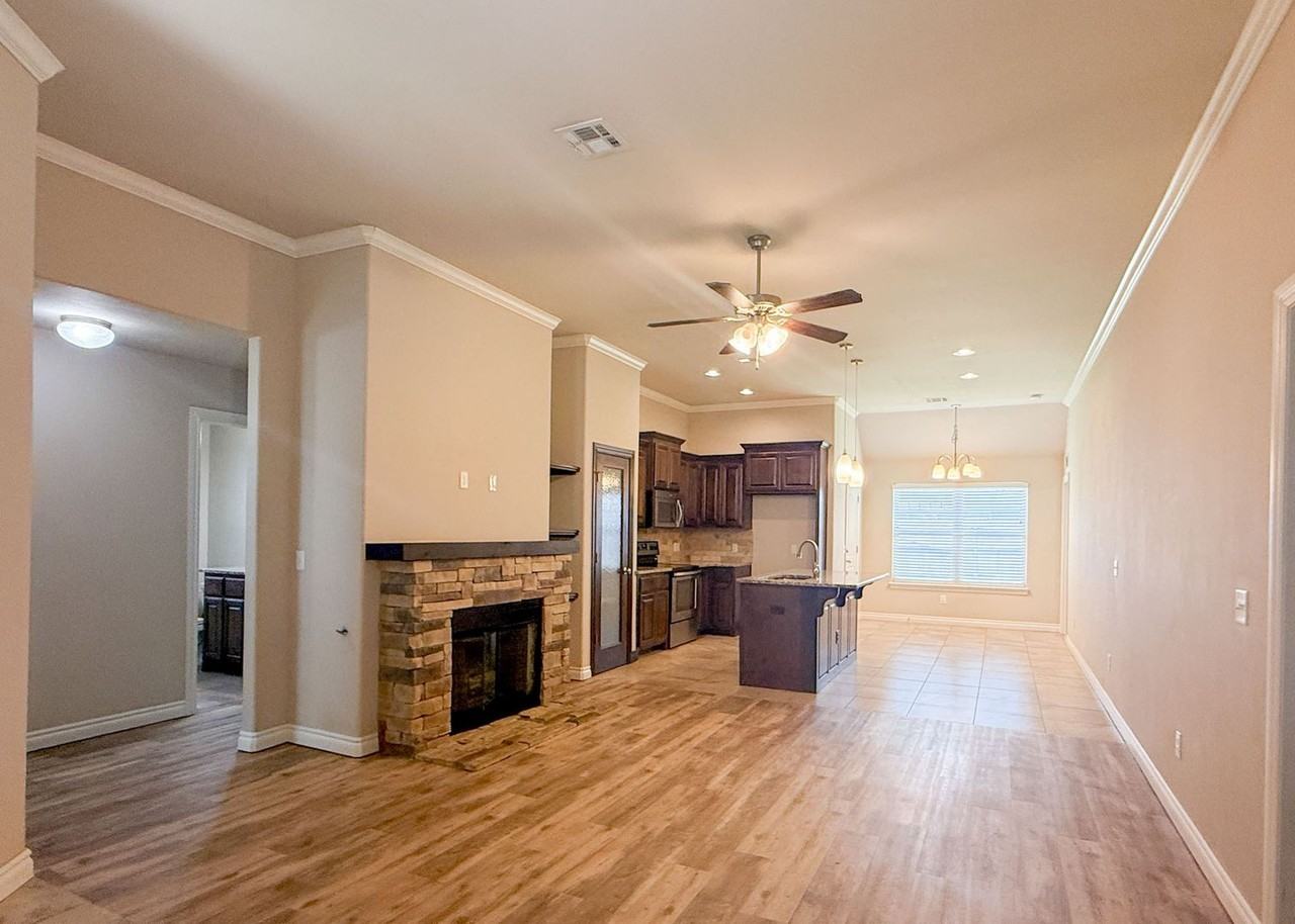 2413 Nw 195th St - Photo 6 of 22
