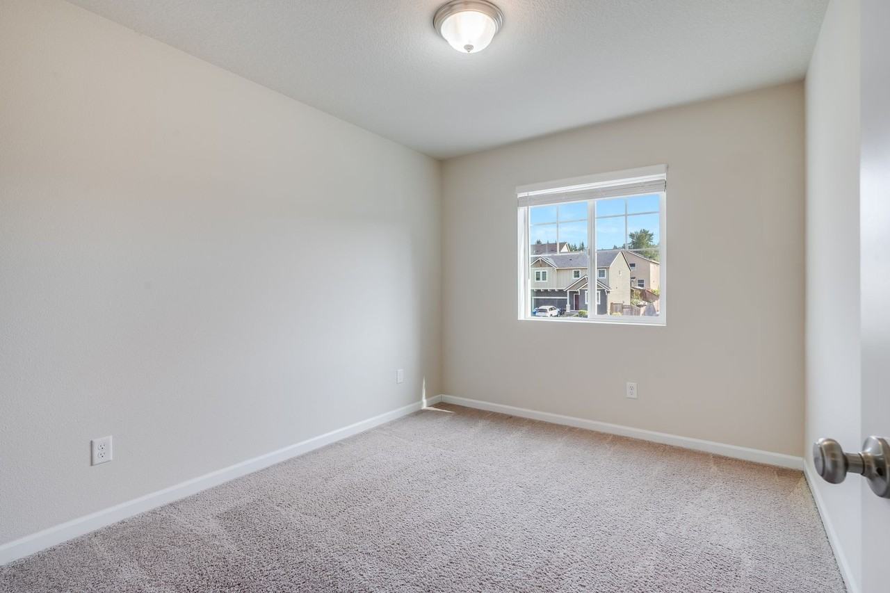 17299 Se Elias Ct - Photo 6 of 12