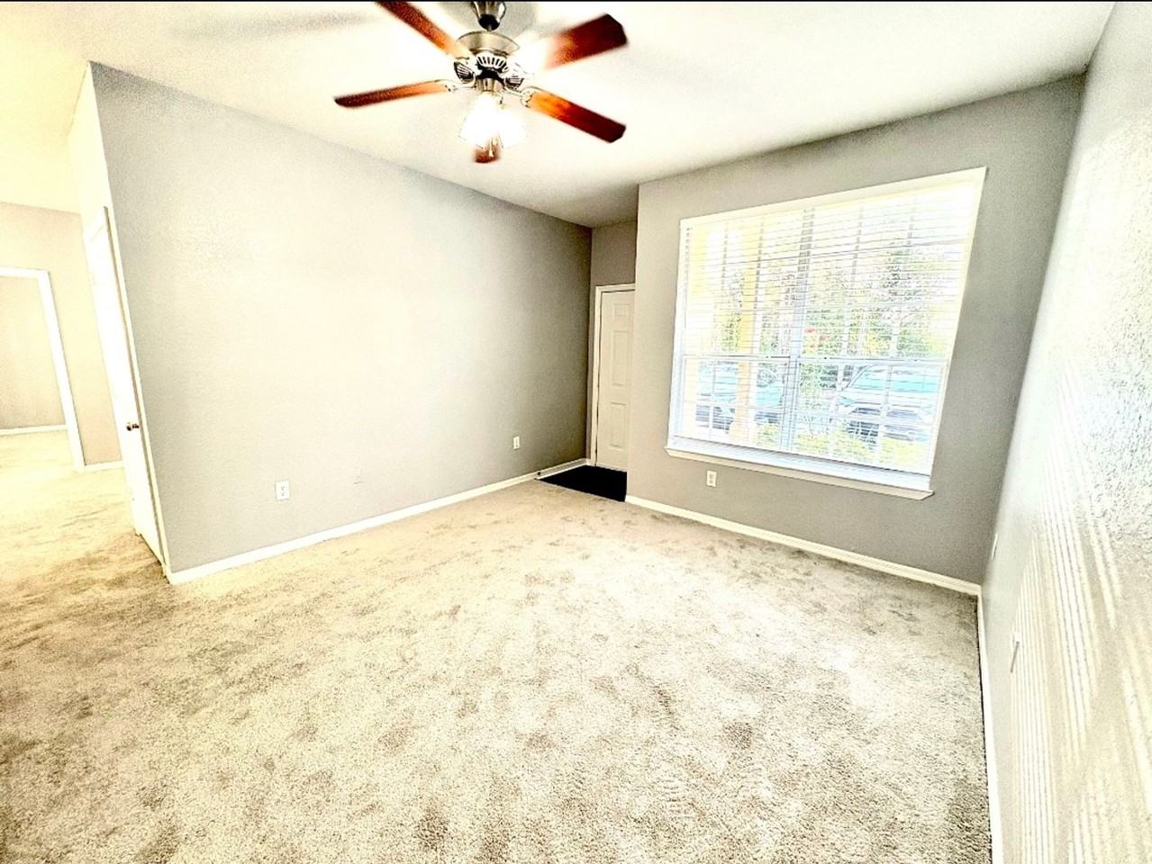 819 Grand Regency Pointe #100 - Photo 3 of 28