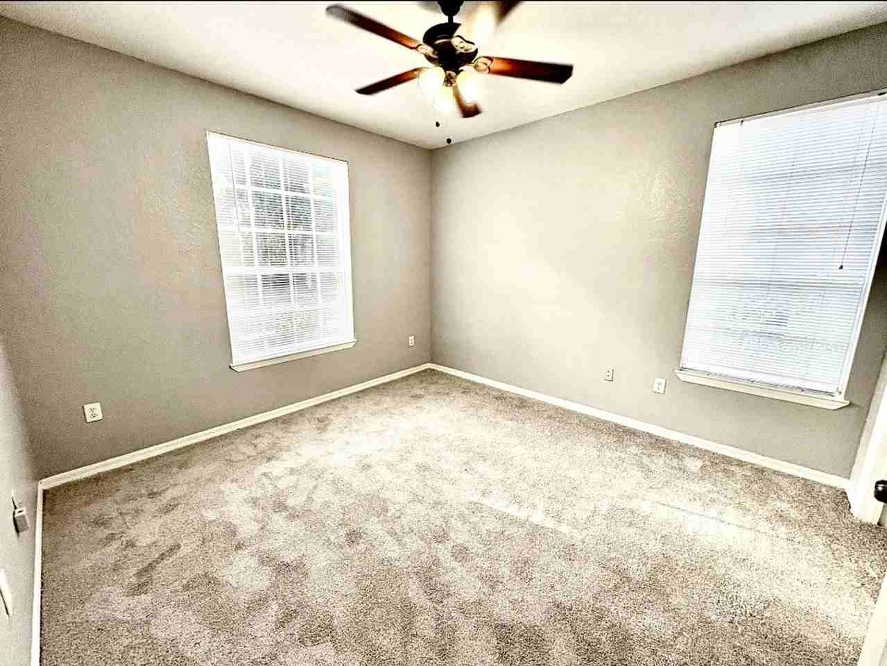 819 Grand Regency Pointe #100 - Photo 4 of 28