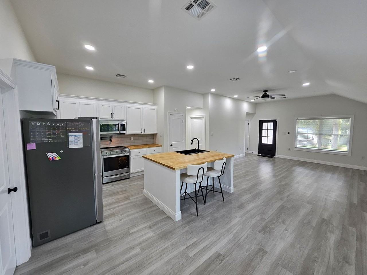 1006 S 9th St - Photo 7 of 29
