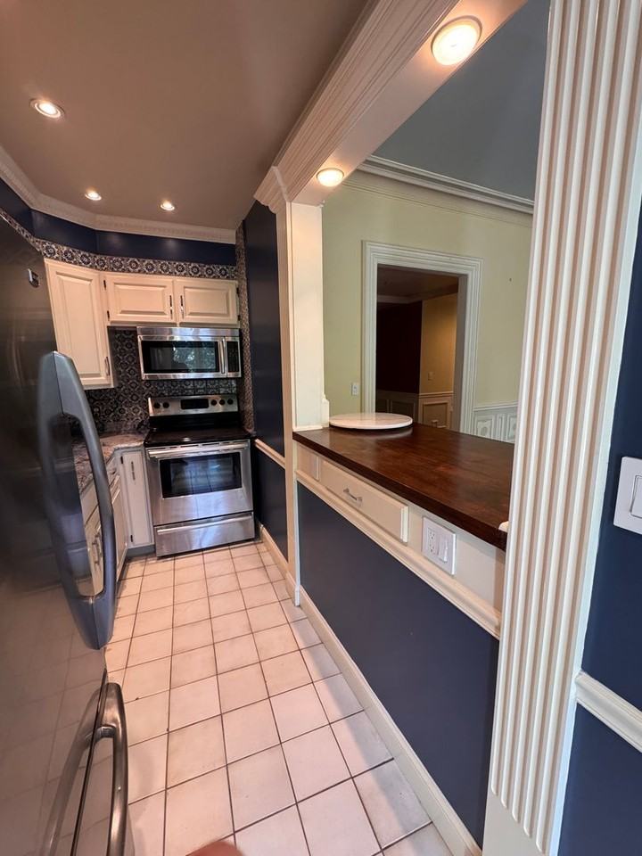 36 Beacon St - Photo 4 of 8