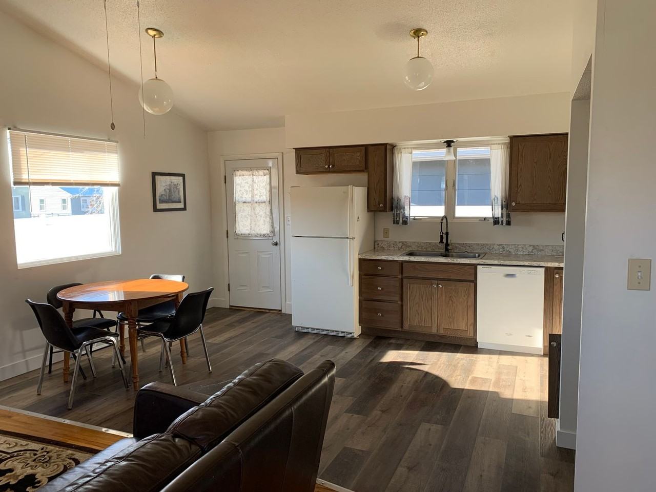 1311 3rd Ave Nw - Photo 3 of 9