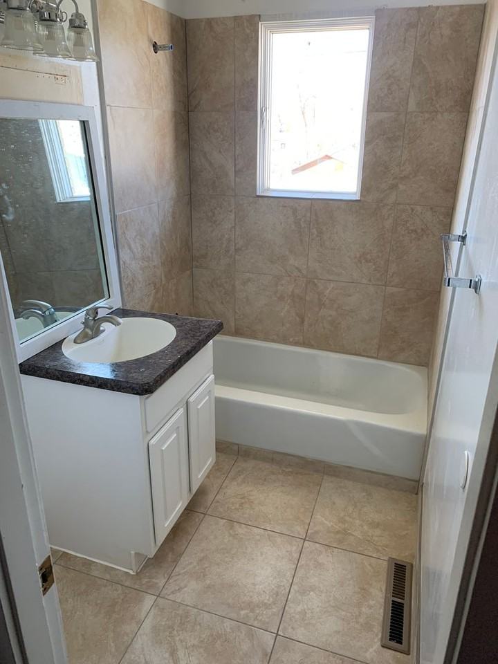 1311 3rd Ave Nw - Photo 5 of 9