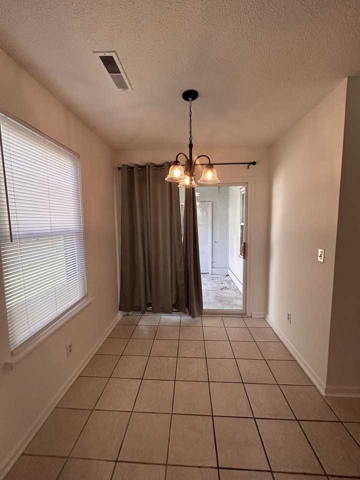 214A Miami St - Photo 6 of 24