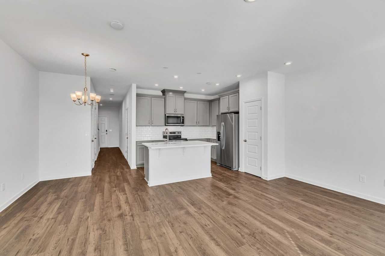 5002 Dayflower Dr - Photo 7 of 26