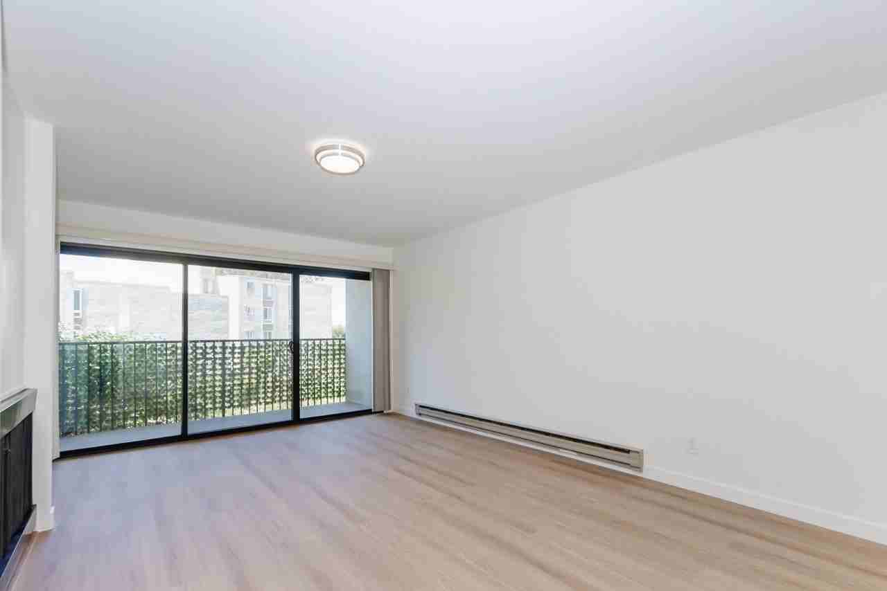 380 Vallejo Dr #128 - Photo 5 of 42