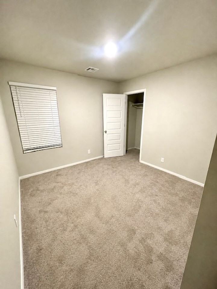 7814 S 290th East Ave - Photo 7 of 16