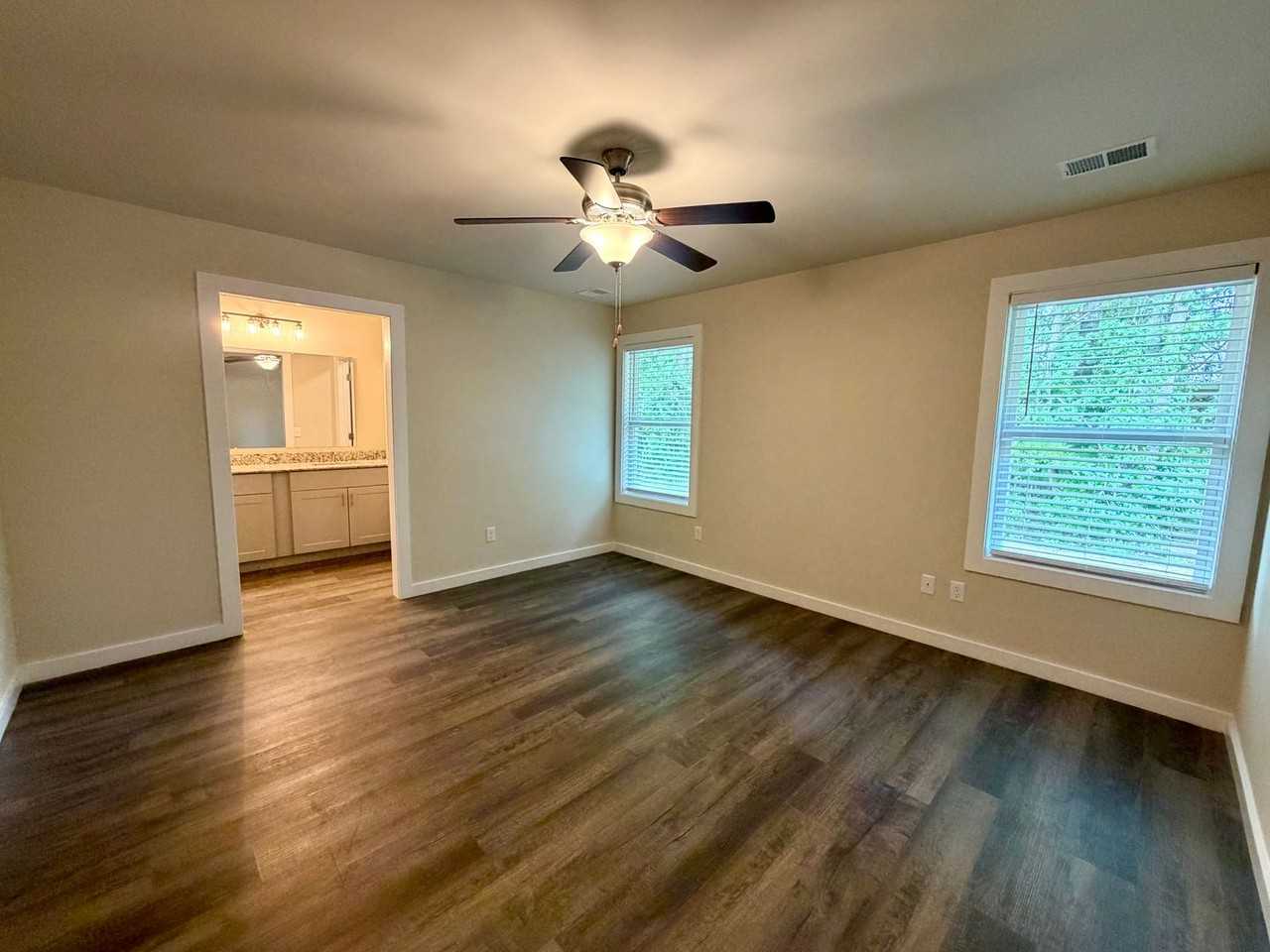 14 Lexington Ct - Photo 5 of 10