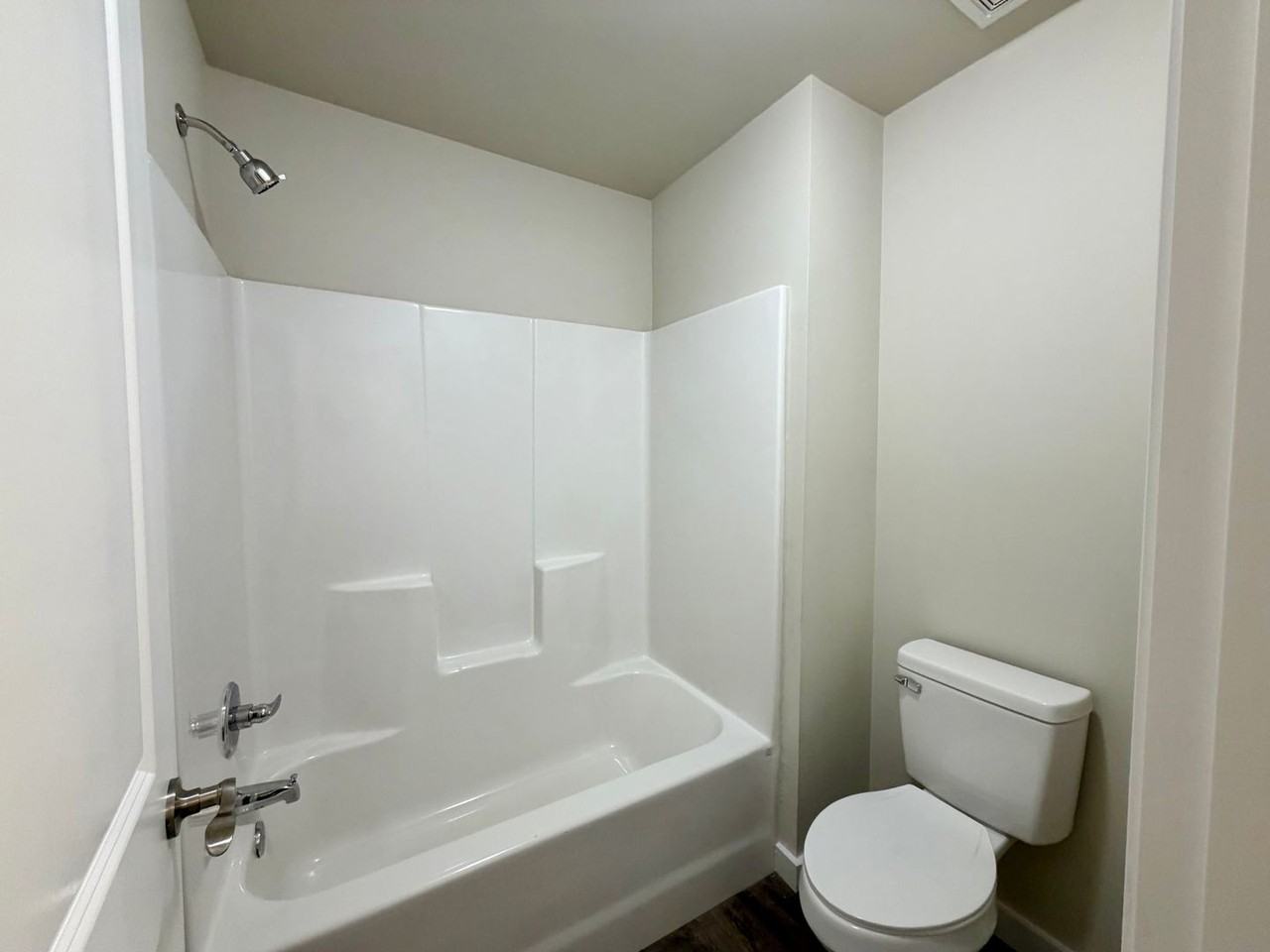 14 Lexington Ct - Photo 7 of 10