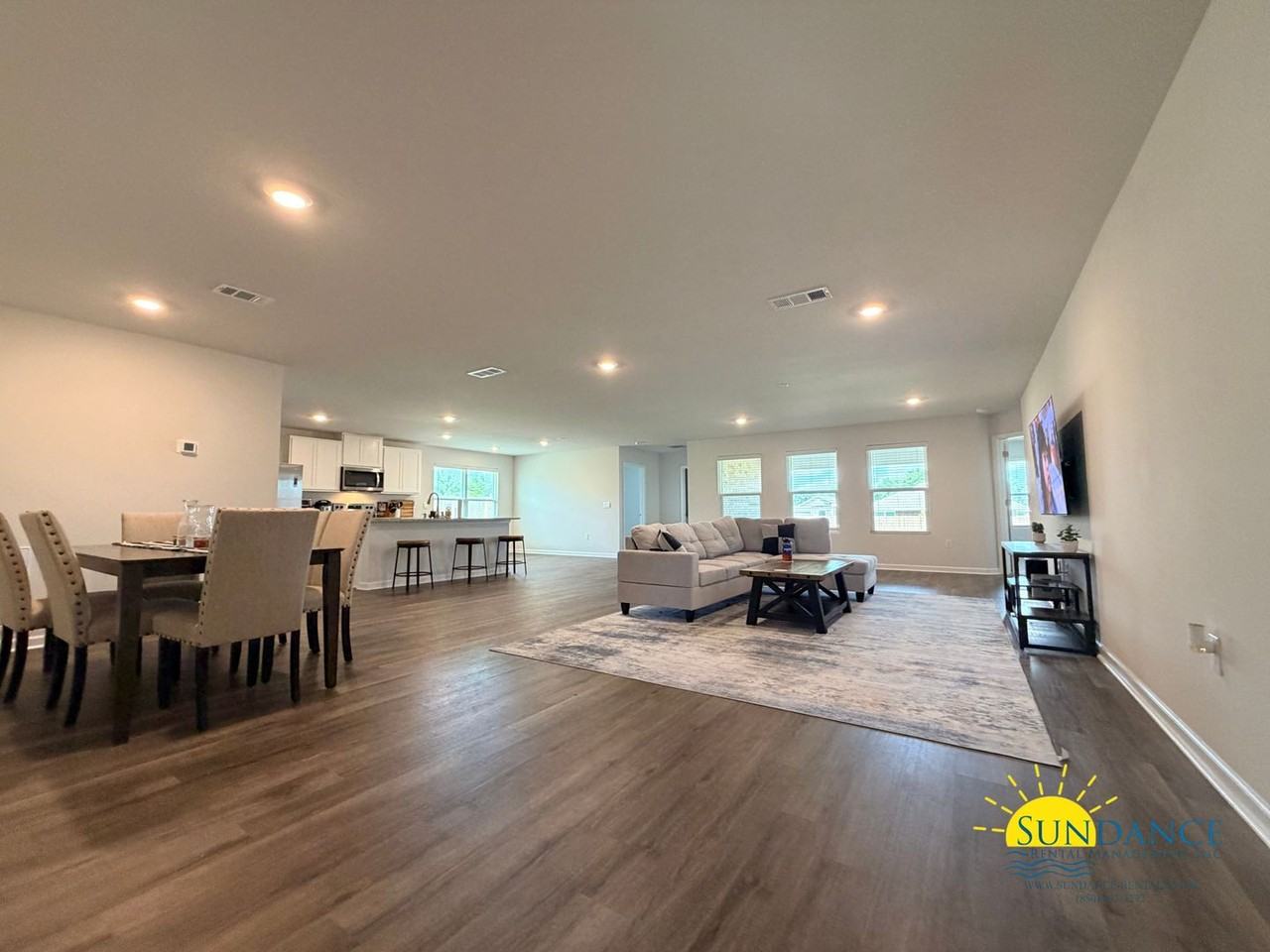 5578 Silverbell Dr - Photo 3 of 30