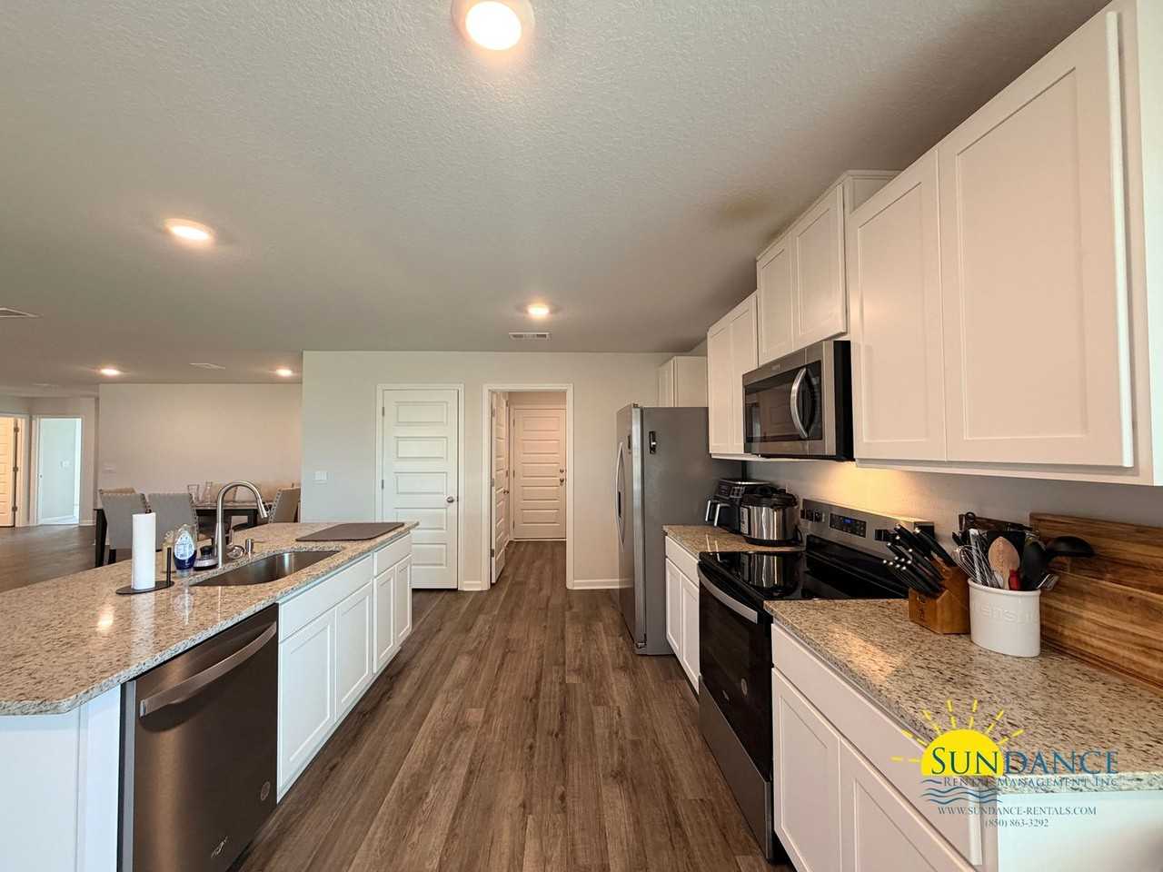5578 Silverbell Dr - Photo 7 of 30
