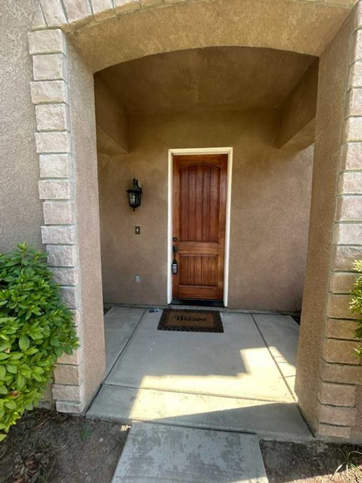 5211 W Elkhorn Ct - Photo 3 of 31